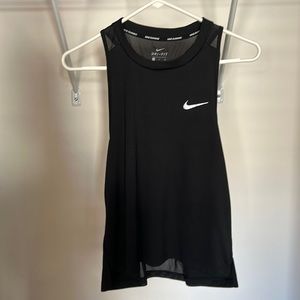 ❌sold❌ nike athletic tank top
